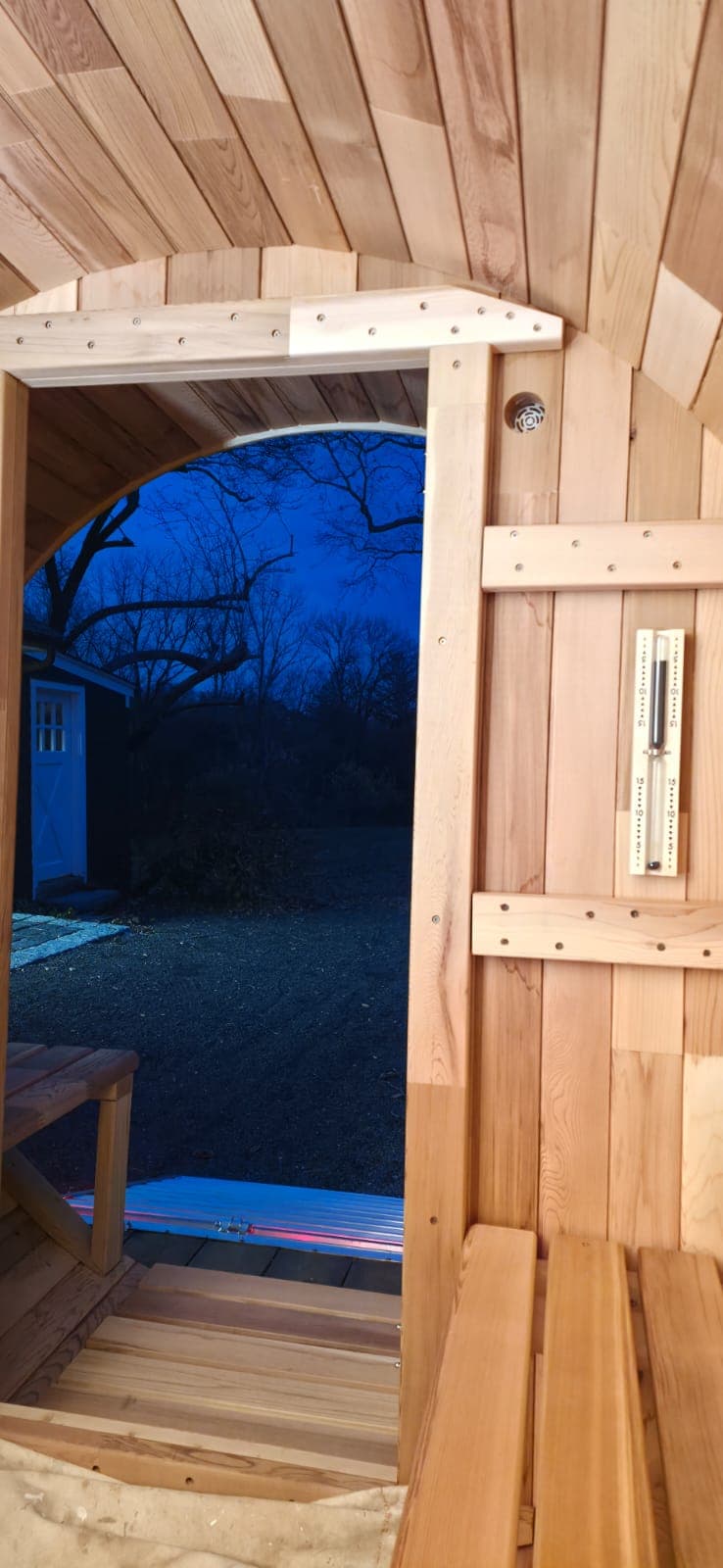 Exactly How Bryan Johnson Uses Sauna (Temperature, Time, Frequency, Style)  